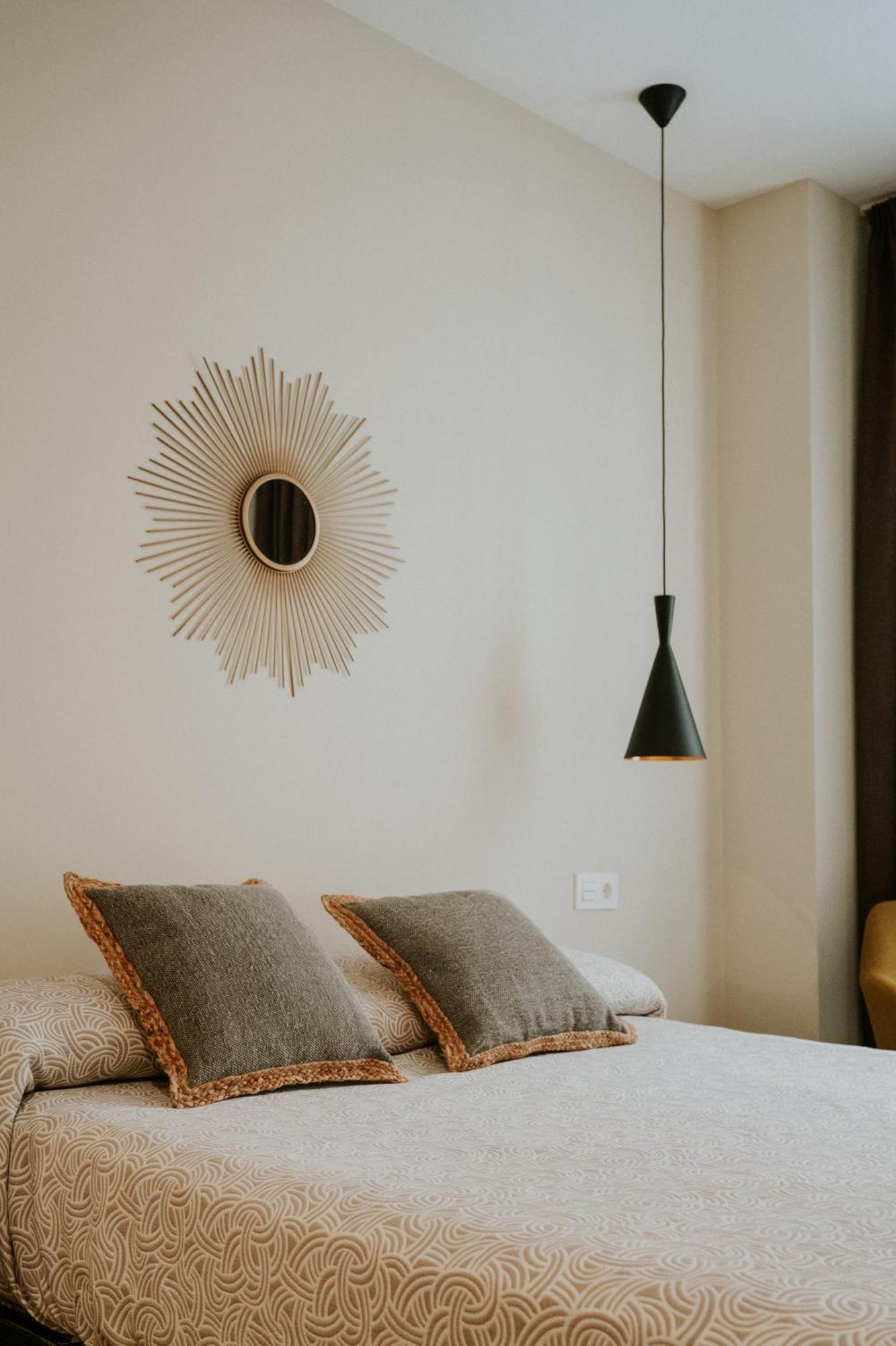 Apartamentos Levante - Mares Torre Del Mar Luaran gambar